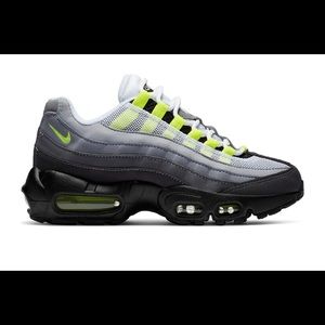 Nike Air Max 95 OG grade school size 7